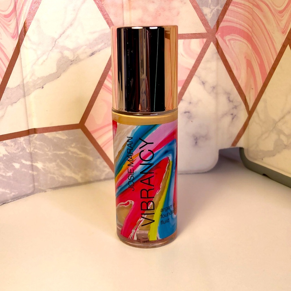 Josie Maran Vibrancy Argan oil foundation G35